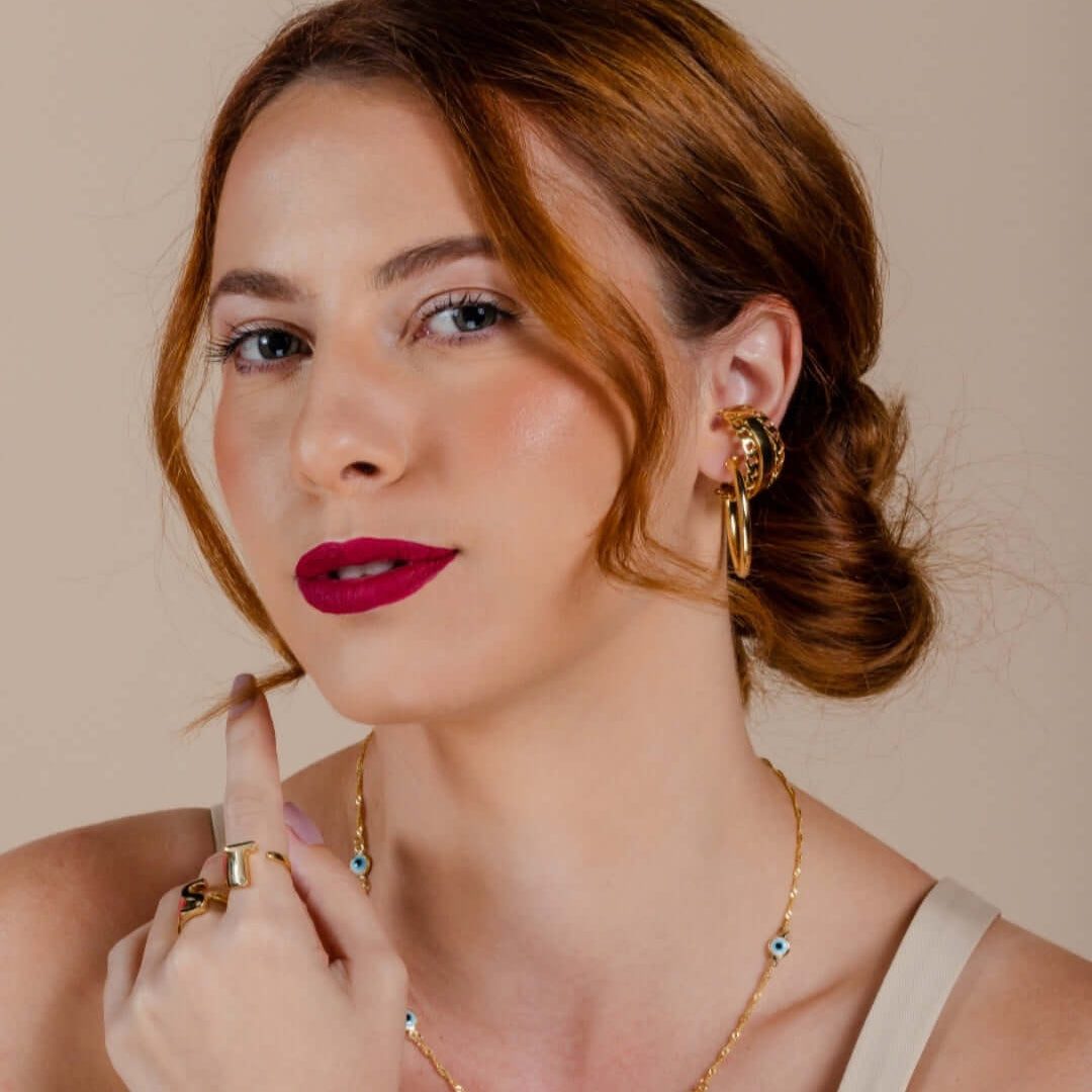 minimalist golden earrings